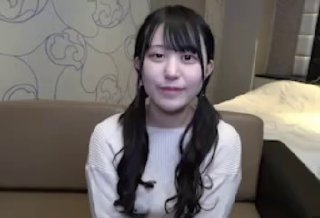 真软派首次拍摄。1868涩谷来买东西的JD搭讪酒店IN！被压制的软弱所驱使的SEX！推定E～F杯的美巨乳&亲自骑乘位活塞！虽然很害羞但是喜欢H♪